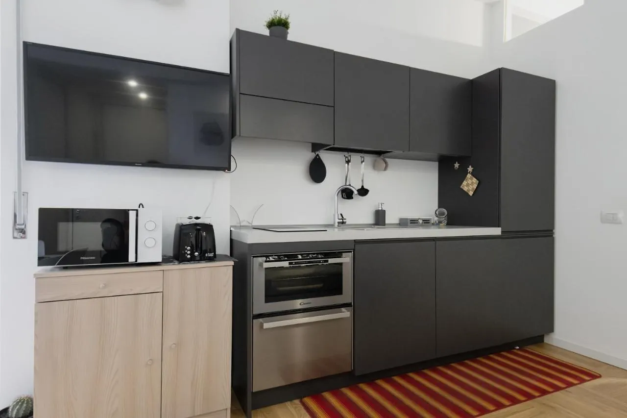 Easylife - Elegante Appartamento Sui Navigli Milaan